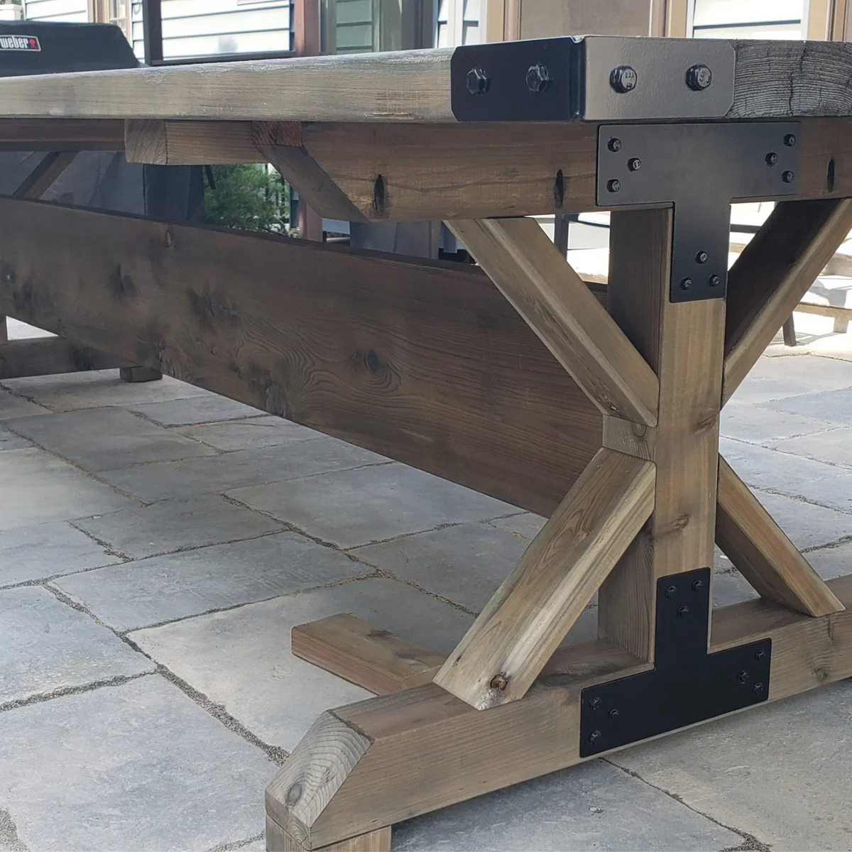 DIY: How To Make an Indoor/Outdoor Dining Table | Wood Post Brackets
